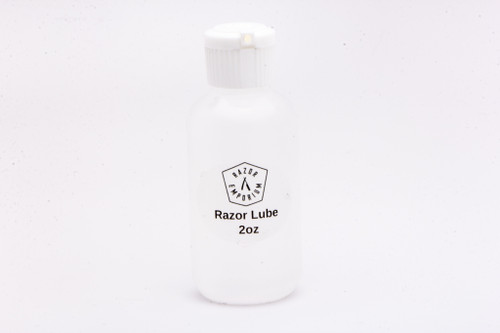 2oz Razor Lubrication Oil for New & Vintage Straight + Safety Razors