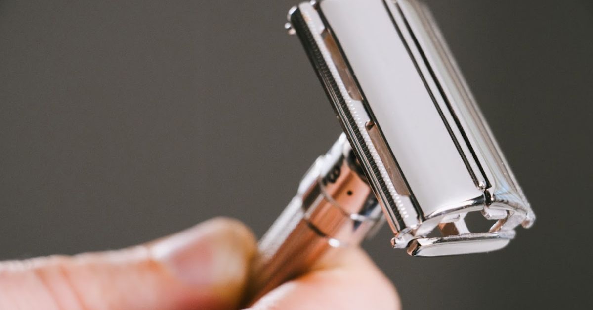 12 Reasons To Use a Metal DE Safety Razor